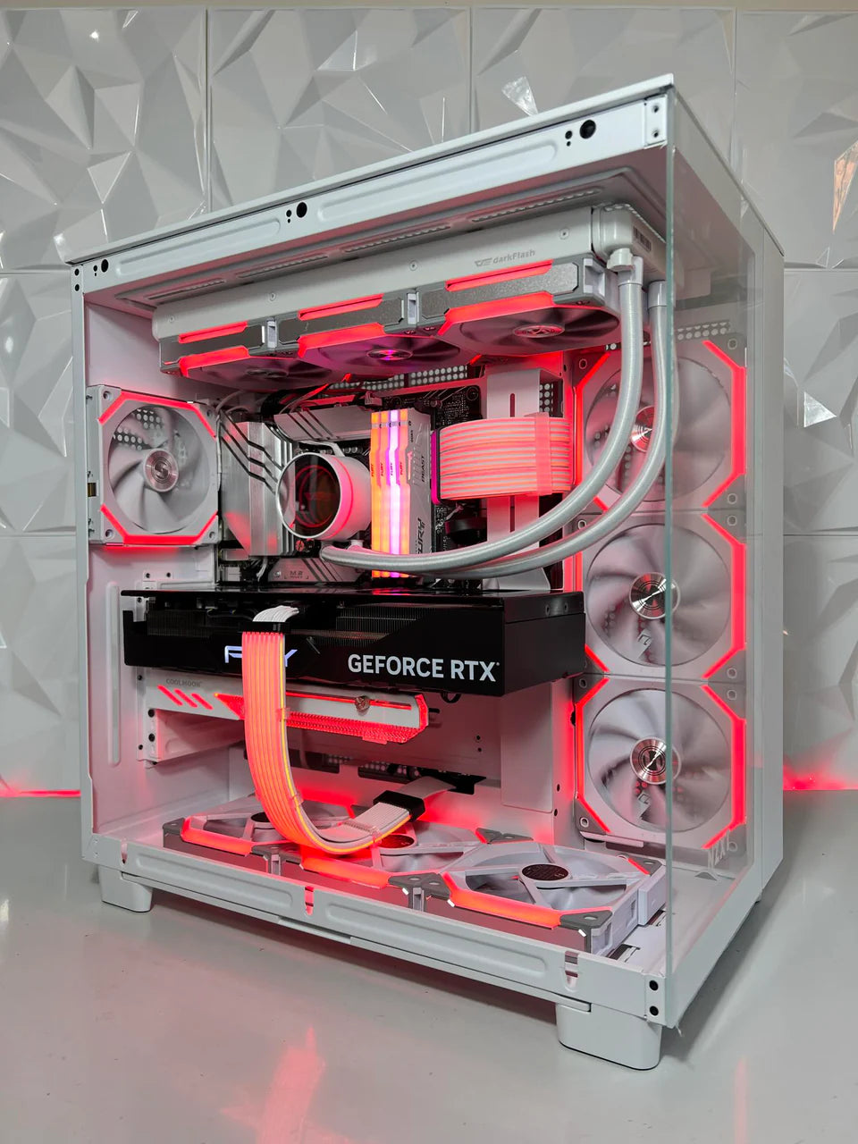 Corsair One i500 high-end gaming PC with RTX 4080 and Intel i9 in UAE.